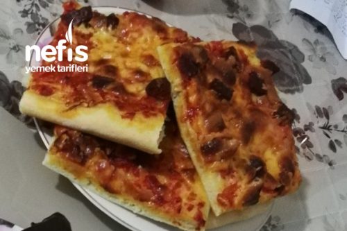 Ev Usulü Pizza Nasıl Olur? Nefis Yemek Tarifleri