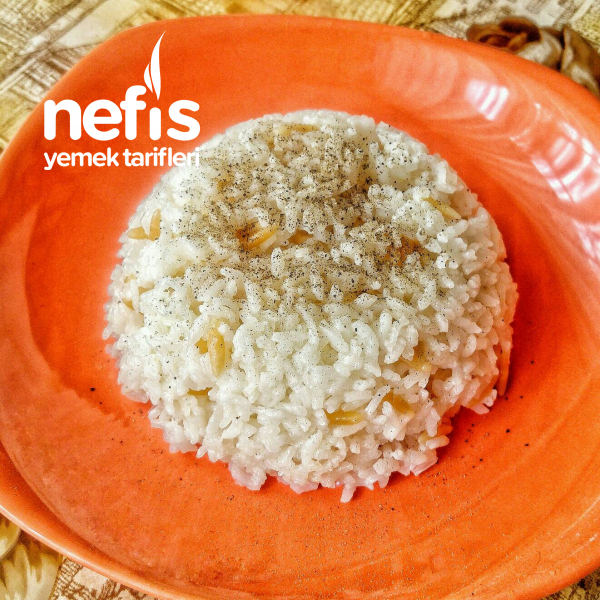Pirinç Pilavı (Tavuk Sulu)