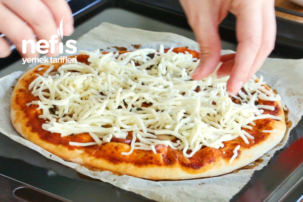 Dondurucu Pizza Nasıl Yapılır? 10 Dakikada Efsane Pizzalar (videolu)