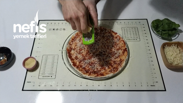 Orijinal Sade Margherıta Pizza Nasıl Yapılır Margherıta Italıan Pizza Videolu)