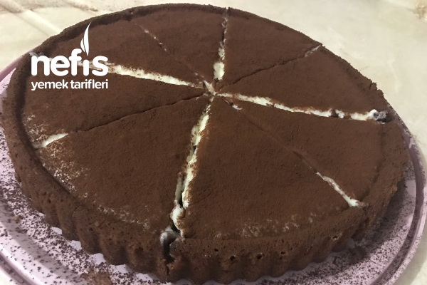 Tart Kalıbında Çikolatalı Muhallebili Kek Nefis Yemek Tarifleri
