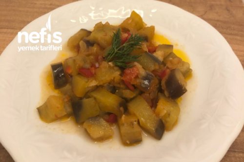 Zeytinyağlı Patlıcan Yemeği Tarifi