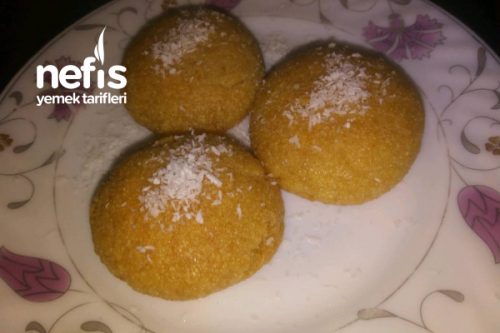 Az Malzemeli Irmik Tatlisi Nefis Yemek Tarifleri