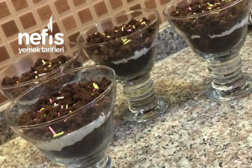 Pratik Çikolatalı Krema Dolgulu Cup Kek Tatlısı Tarifi