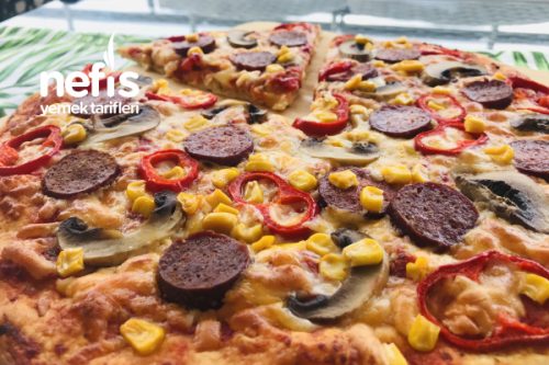Ev Yapımı İnce Hamurlu Karışık Pizza Tarifi