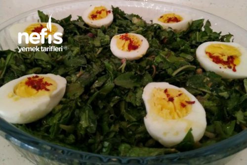 Karışık Ot Salatası Yumurtalı Tarifi