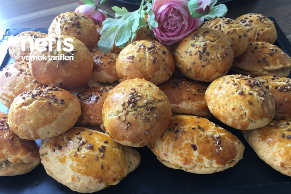 Kıyır Kıyır Mısır Unlu Pul Biberli Peynirli Poğaça Nefis Yemek Tarifleri