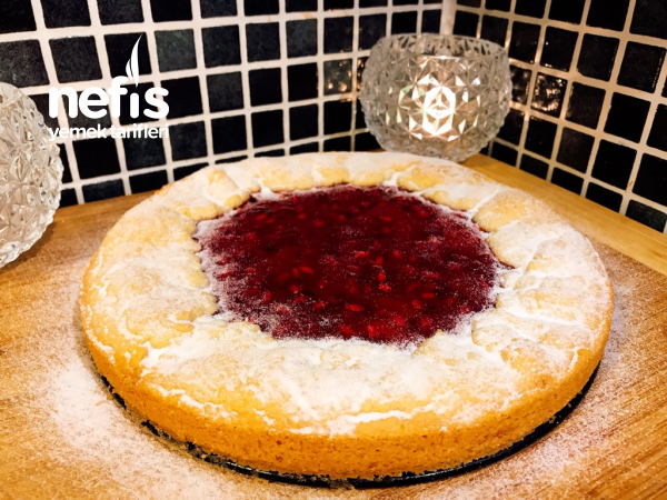 Kek Kalıbında Narlı Kurabiye Tart Tarifi