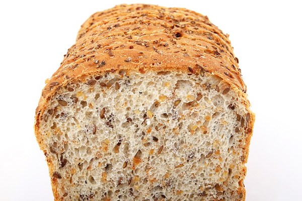 kilo verdiren yiyecekler kepekli ekmek