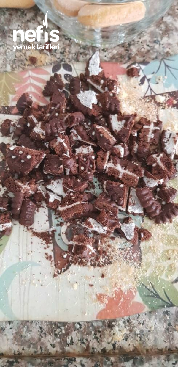 Kedi Dilli Kolay Yaş Pasta Nefis Yemek Tarifleri