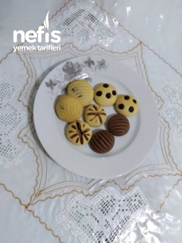 Sade Kurabiye (1 Hamurdan En Az 4 Çeşit Kurabiye) Nefis Yemek Tarifleri