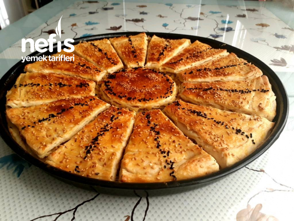 İftar Sofranıza Nefis Kat Kat Börek