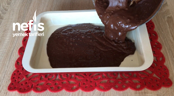 Browni Çikolatalı Fındıklı Bol Soslu ( Videolu )