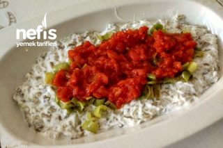 Yoğurtlu Köz Patlıcan Salatası Tarifi