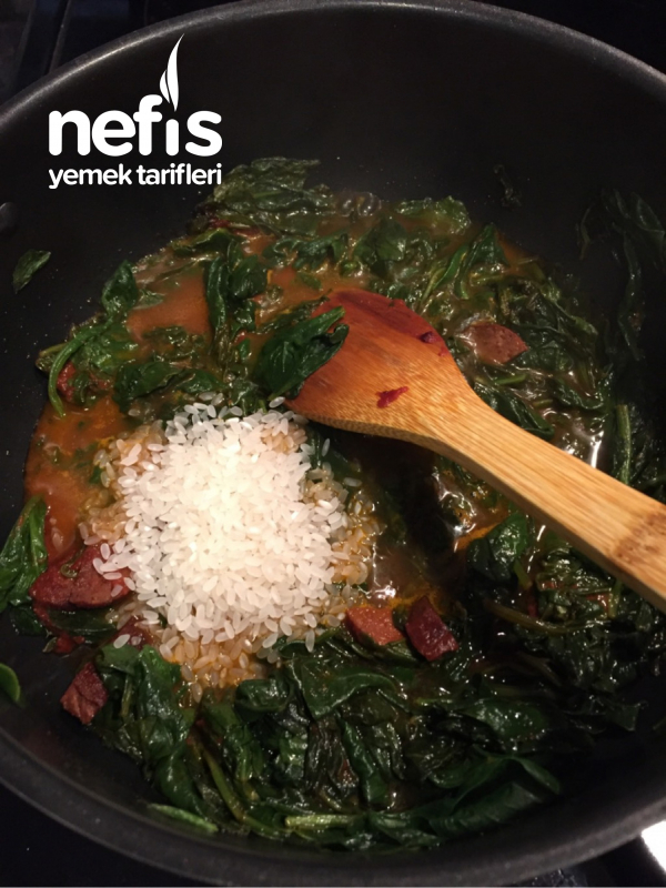 Sucuklu Ispanak Yemeği Nefis Yemek Tarifleri 5914269