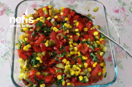 Kırmızı Köz Biber Salatası Tarifi