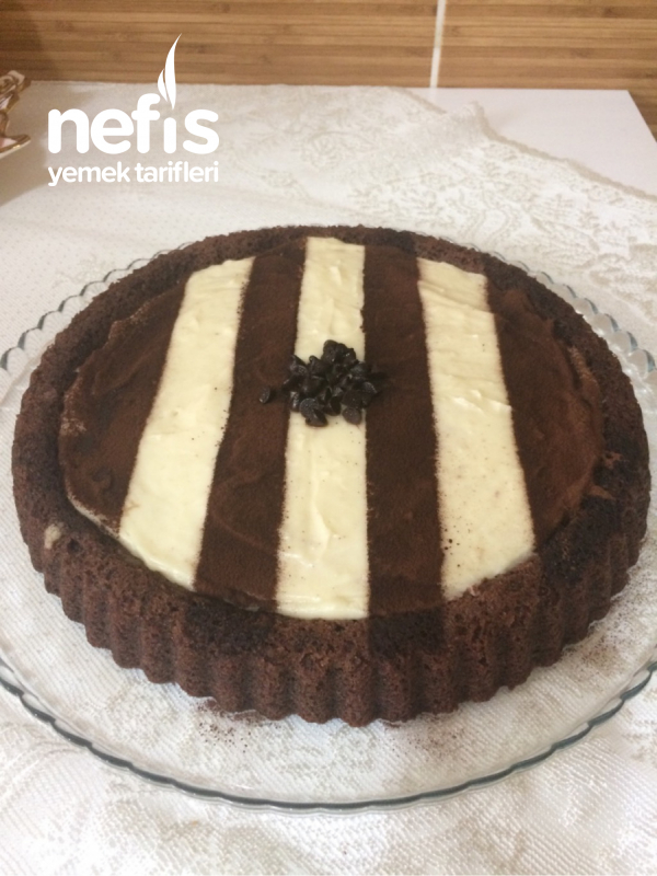 Tart Kalıbında Muhallebili Kek Nefis Yemek Tarifleri 5943363