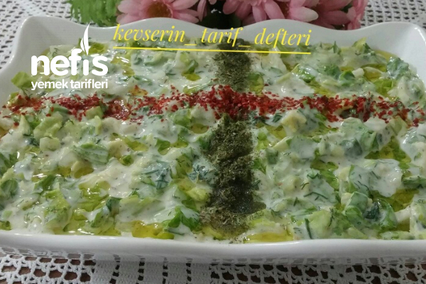 Soğuk Marul Salatası