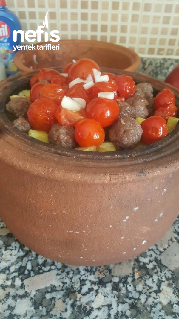 Κεφτεδάκια στιφάδο
