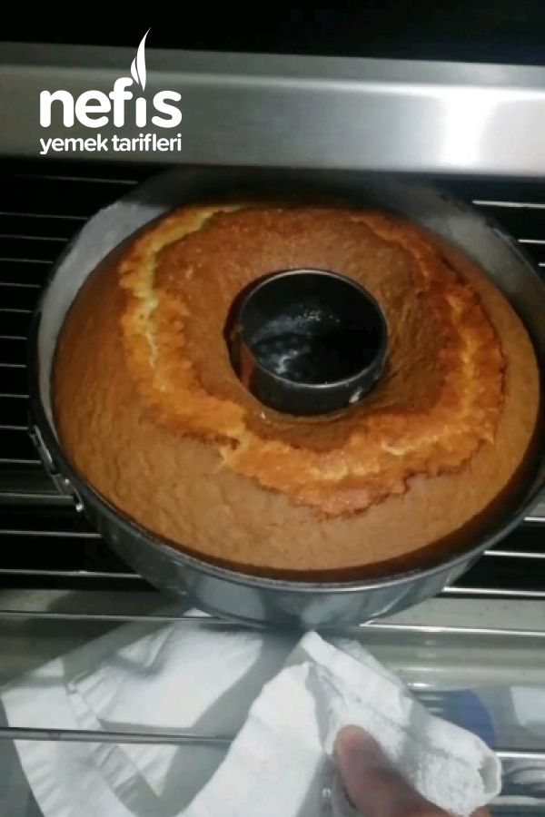Sade Kek Nefis Yemek Tarifleri 6018373