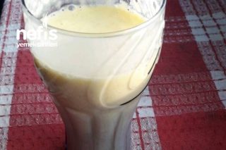 Yaz İçin Serinletici Meyveli Milkshake Tarifi