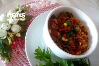 Lezzet-i Şahane Kuru Domates Salatası Tarifi