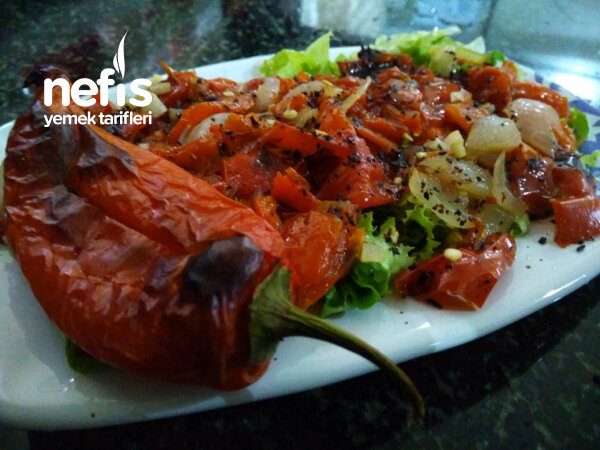 K zlenmi K rm z Biber Salatas Nefis Yemek Tarifleri 6059034 K zlenmi K rm z Biber Salatas Nefis Yemek Tarifleri 6059034
