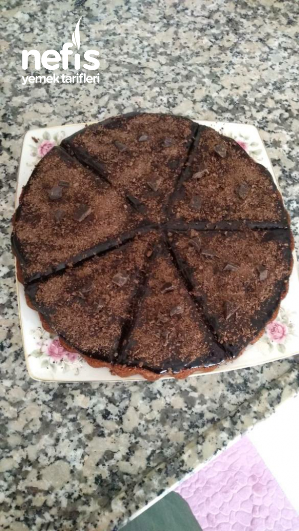 Tart Kalıbında Nefis Kakaolu Kek