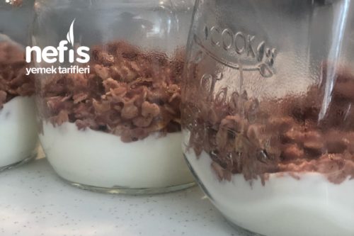Frambuazlı Protein Yoğurtlu Yulaf Lapası Kahvaltısı (Laktozsuz) Tarifi