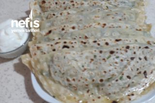 Azerbaycan Mutfağından Tavada Yeşillikli Lahana Qutabı Tarifi