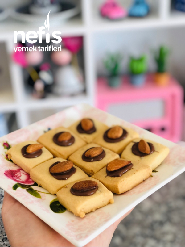 Bademli Kurabiye Nefis Yemek Tarifleri 6087792