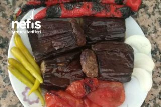 Urfa Yemeğinden Kolay Pratik Patlıcanlı Tepsi Kebabı Tarifi
