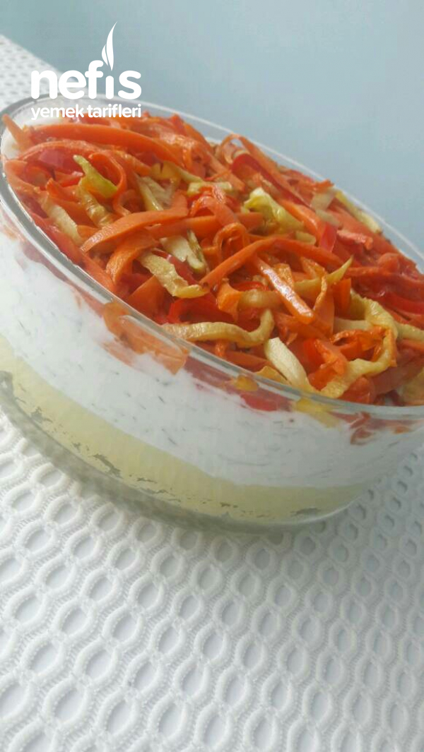 Jülyen Sebzeli Yoğurtlu Patates Salatası