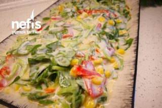 Semizotu Salatası Tarifi Kırmızı Biberli Mısırlı Semizotu Salatası (Videolu)