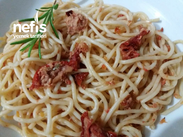 Ton Balıklı Spaghetti-Kuru Domates Ve Taze Biberiyeli