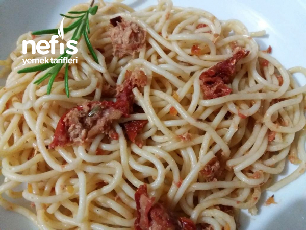 Ton Balıklı Spaghetti-Kuru Domates Ve Taze Biberiyeli