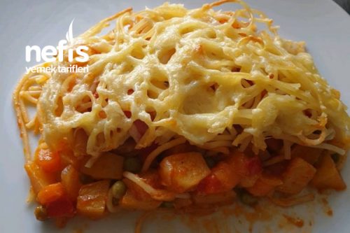 Fırında Patates Garnitürlü Makarna Tarifi Fırında Patates Garnitürlü Makarna Tarifi