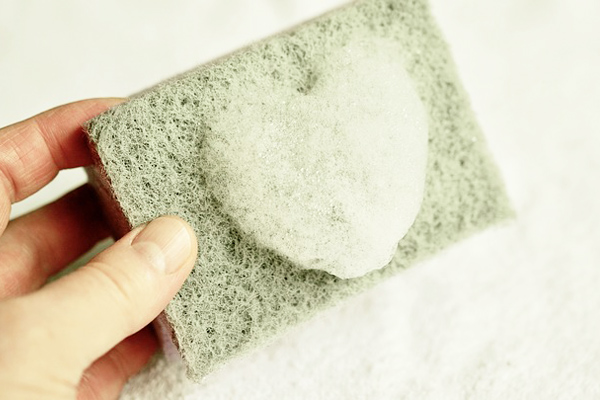 granit tava nasıl temizlenir
