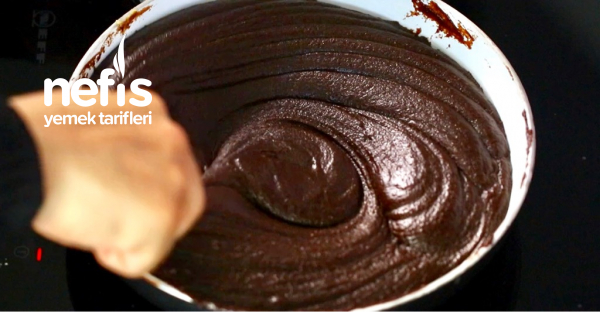 Brownie Tadında Kakaolu Un Helvası