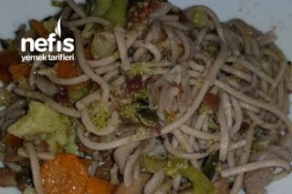 Sebzeli Vegan Noodles Tarifi