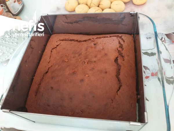 Vişneli Çikolatalı Mısır Gevrekli Kek
