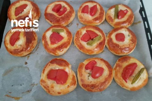 Minik Pizzalar Tarifi
