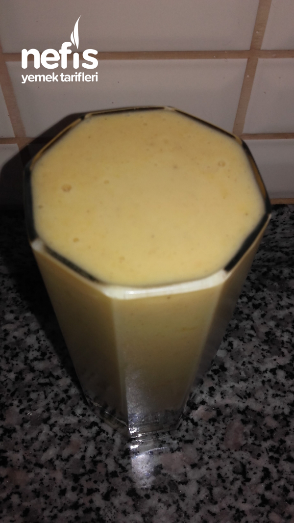 Tok Tutan Şeftali Smoothie