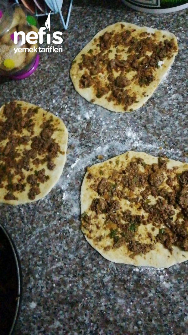 Tavada Lahmacun