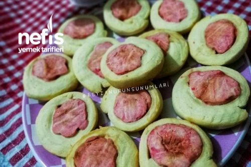 2 Renkli Kurabiye Nefis Yemek Tarifleri 6176378