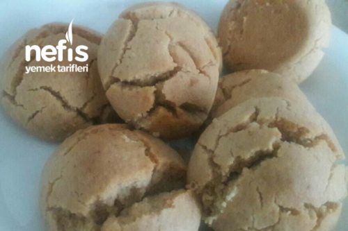 Tahinli Sıvı Yağlı Kurabiye (Bademli) Nefis Yemek Tarifleri