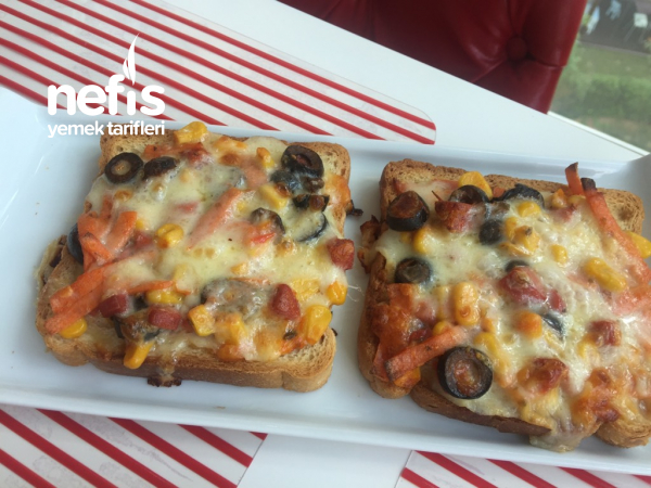 Ekmek Üstü Pizza Nefis Yemek Tarifleri 6267436