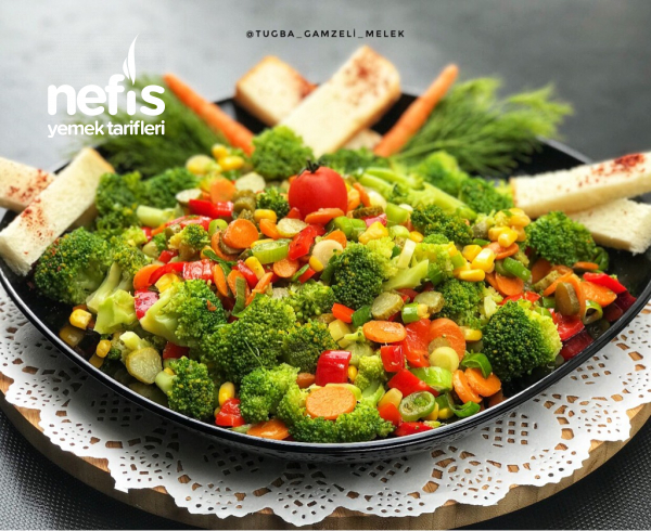 Harika Lezzetiyle Şifalı Brokoli Salatası
