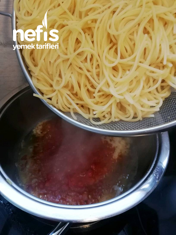 Domates Soslu Köfteli Spaghetti