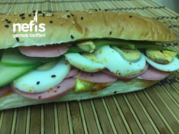 Figen’in Soğuk Piknik XXL Sandviçleri – Dağ Yürüyüşleri İçin İdeal